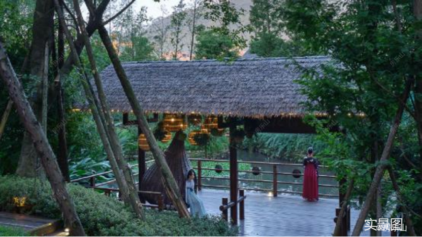 112307330fba44f32f1709.png 640 (16).png