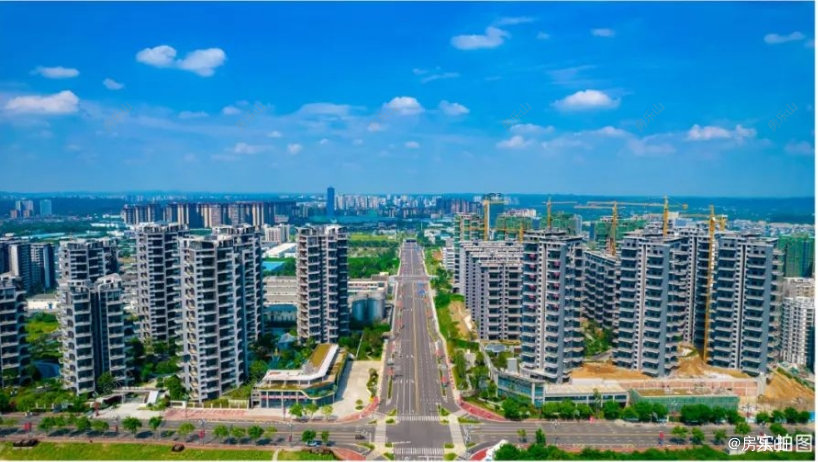 华泰空中云墅商铺周边配套