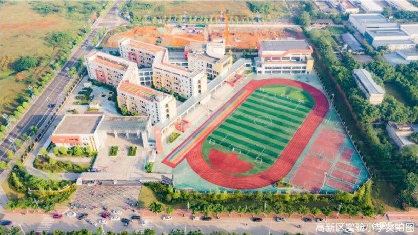 华泰空中云墅商铺周边配套