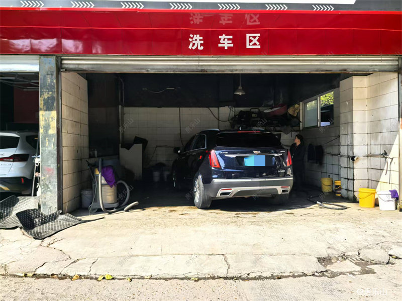 乐山洗车场旺铺实景图 乐山洗车场旺铺实景图