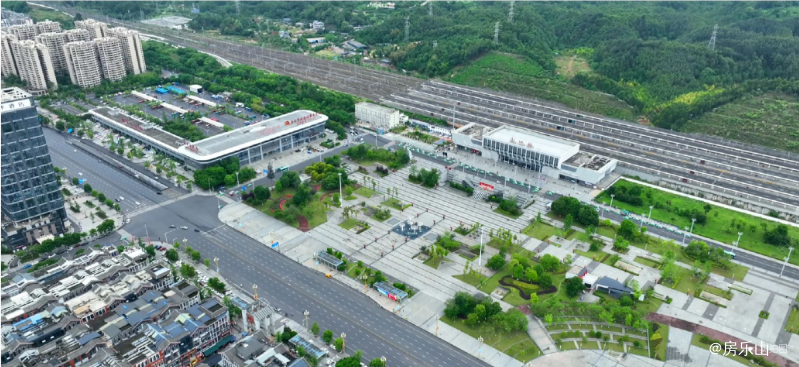 乐山高铁站